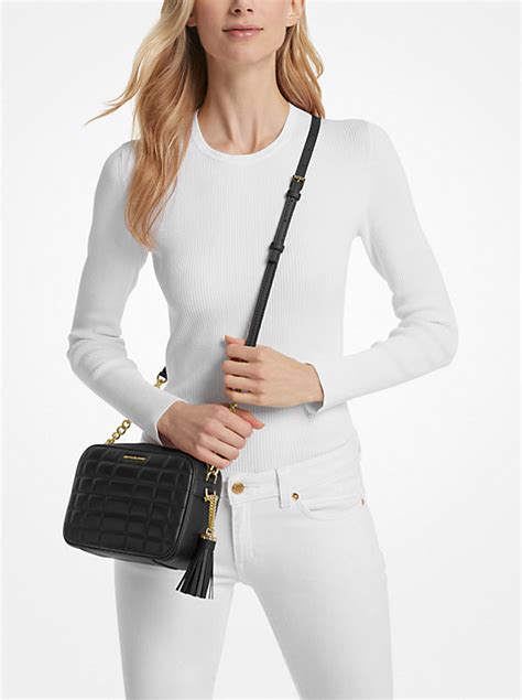 michael kors quilted half moon crossbody|Jet Set Medium Quilted Leather Crossbody Bag .